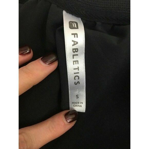 Fabletics Long Sleeve Scoop Neck top - Picture 6 of 7